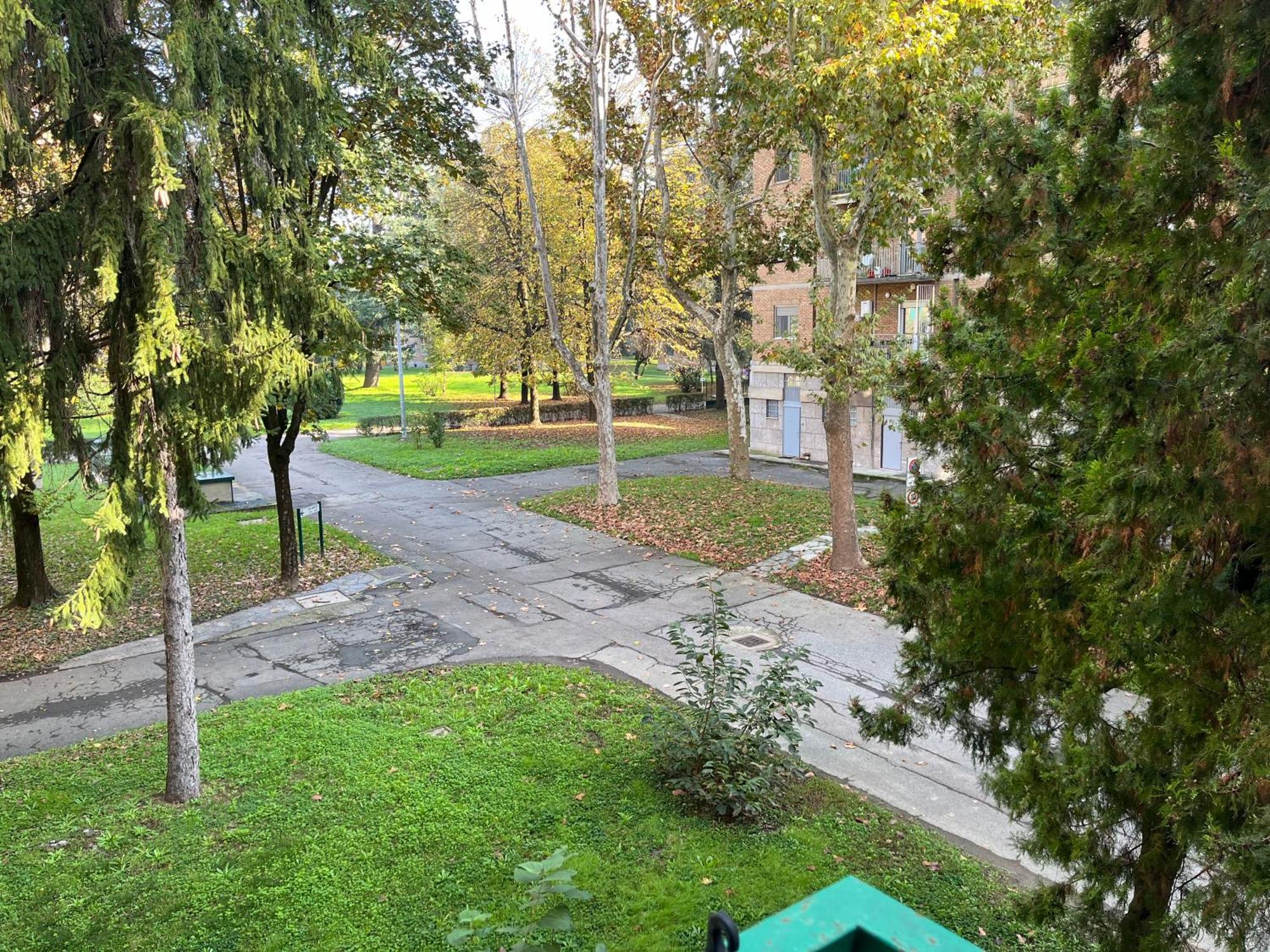 Nel Verde Della Citta Milano Esterno foto